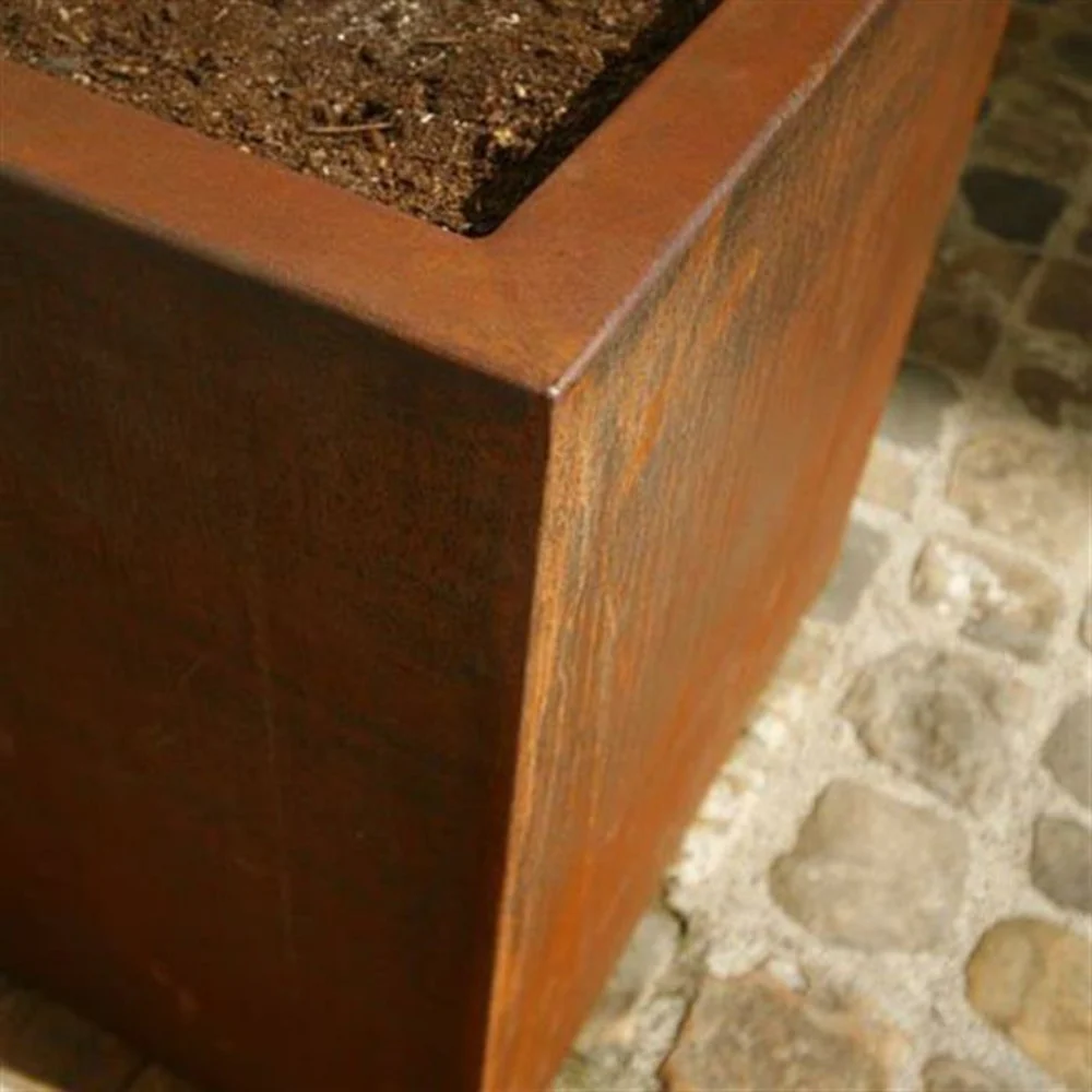 Adezz Andes Corten Steel Planter with Wheels - Image 4