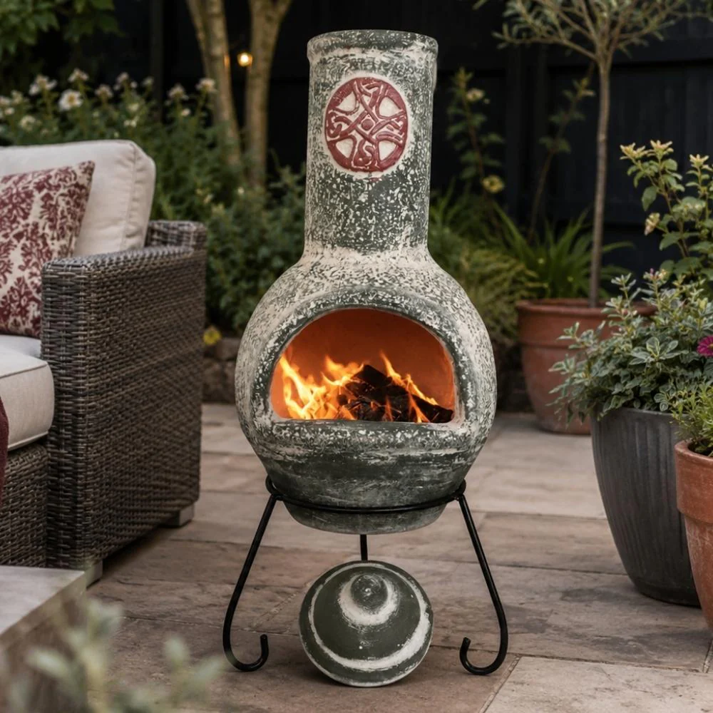 Gardeco Cruz Large Mexican Clay Chimenea in Green with Stand