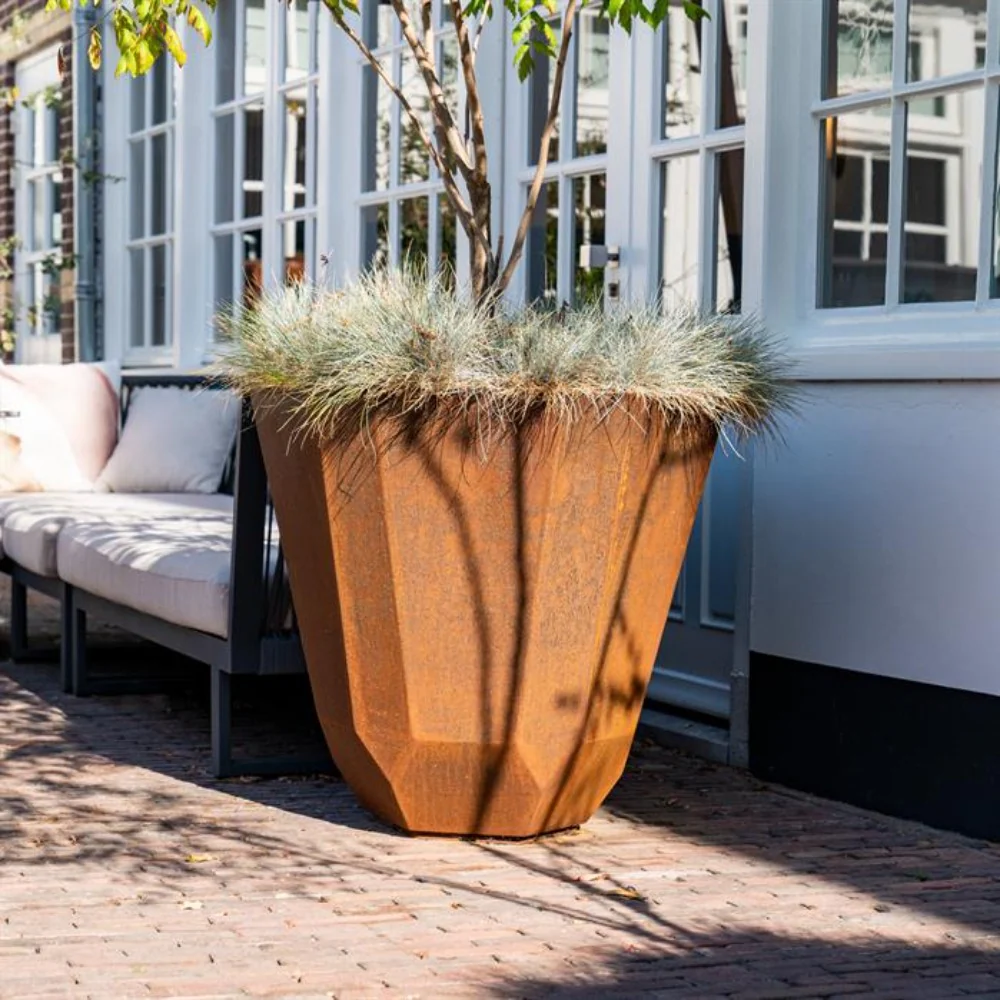 Dipott Facet Corten Steel Planters - Image 4