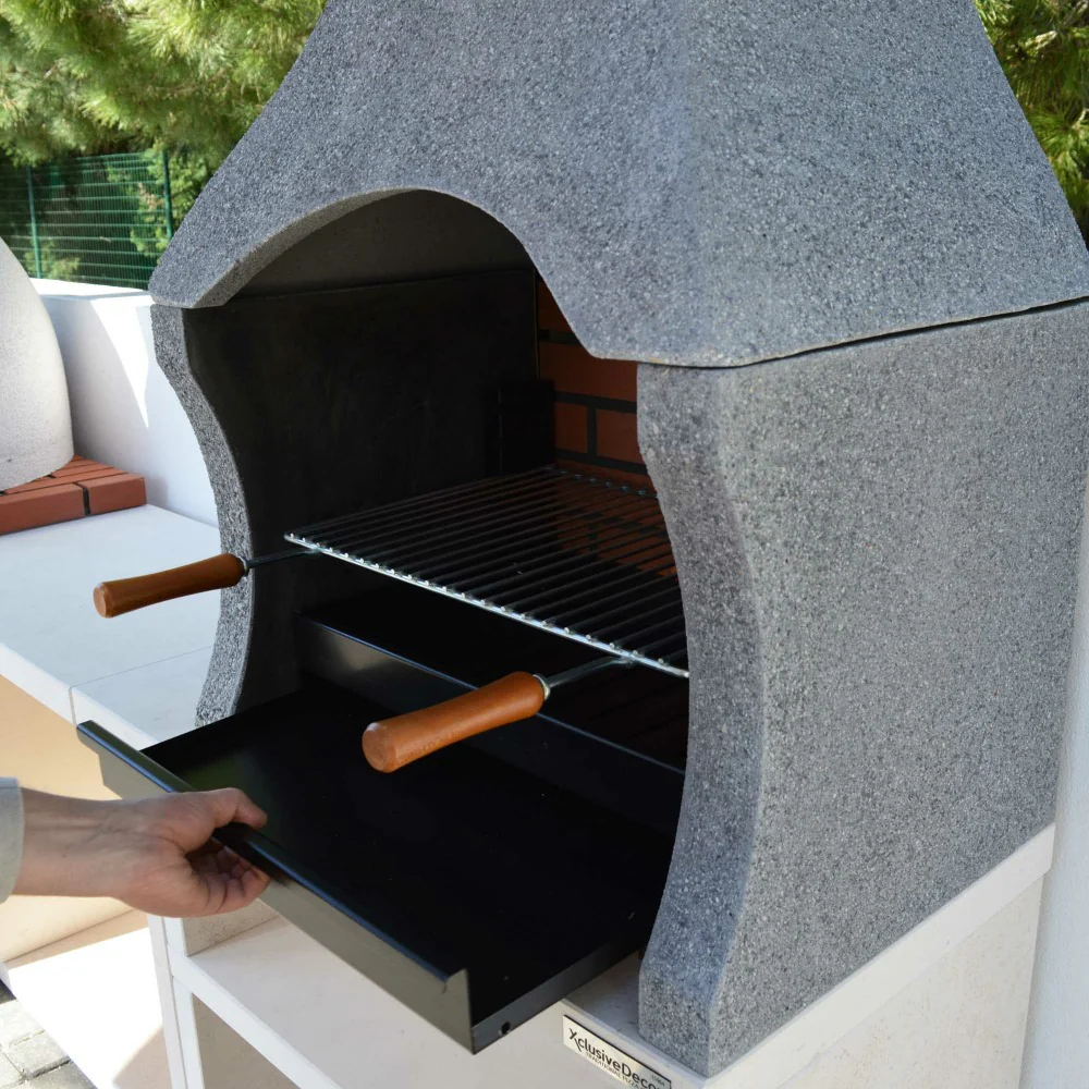 XclusiveDecor Firenze Charcoal Barbecue Grill with Side Table - Image 3