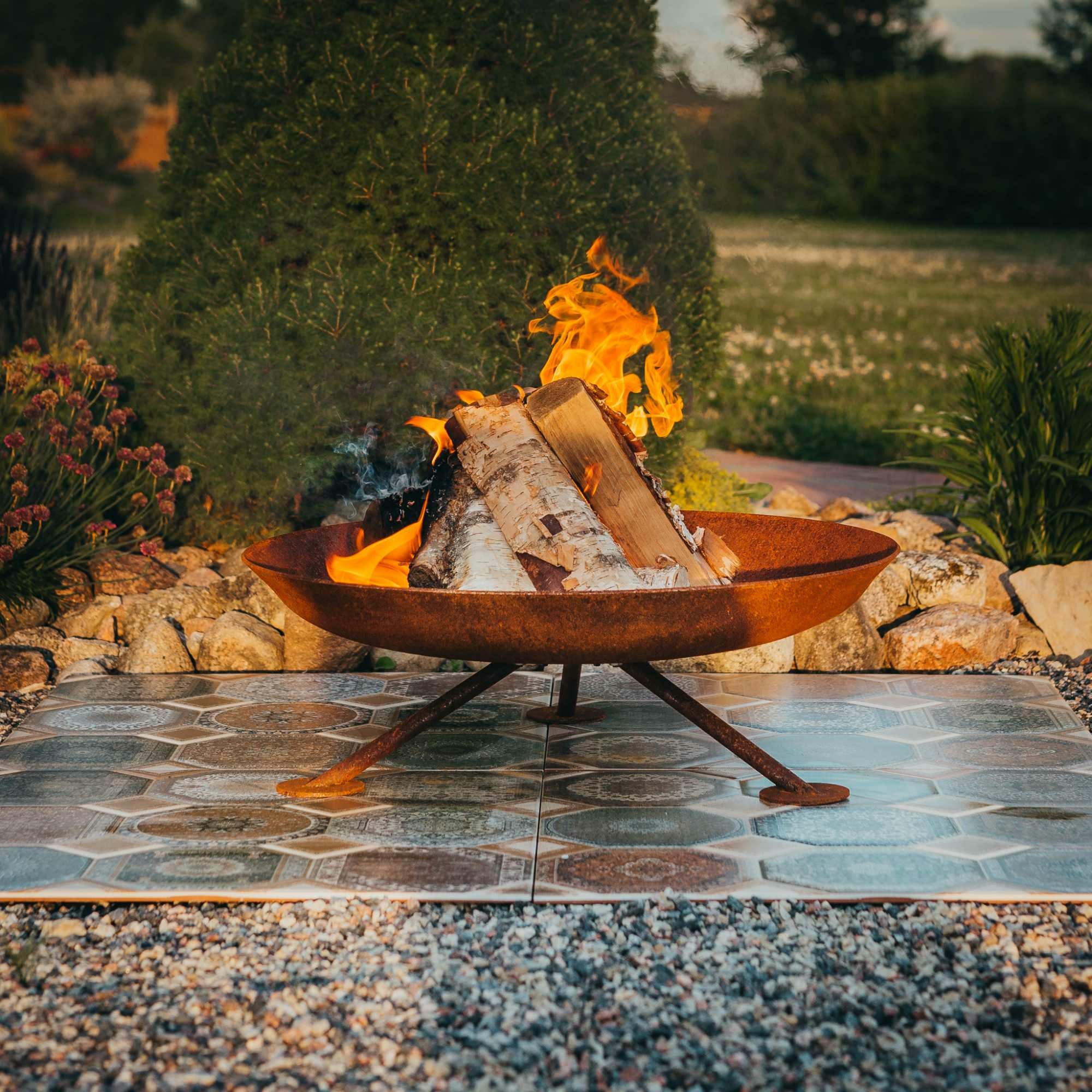 GrillSymbol Alta Corten Steel Fire Pit - Image 4