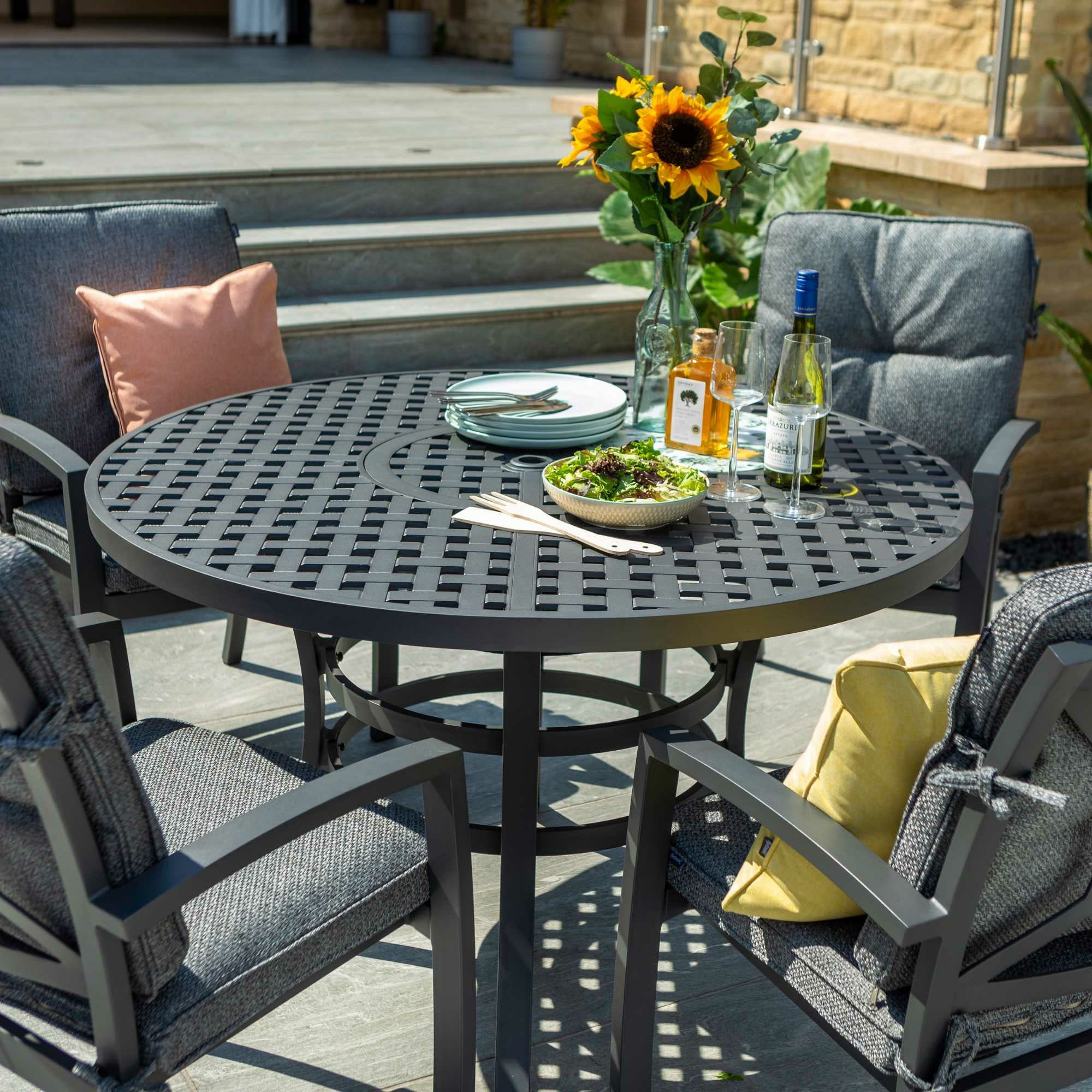Hartman Rosario Round Fire Pit Table 4 Seat Dining Set - Image 8