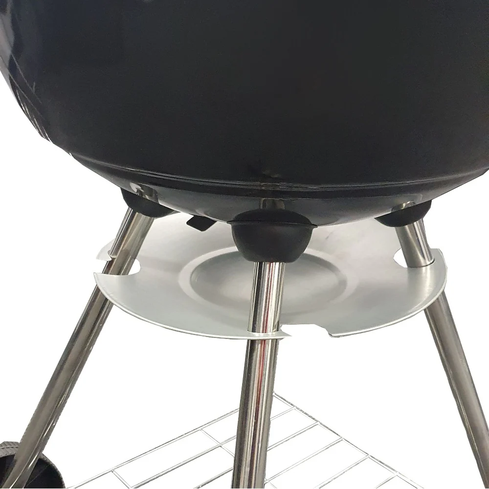 Lifestyle 22″ Kettle Charcoal BBQ - Image 4